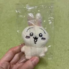 ちいかわ うさぎ マスコット お座りぬいぐるみのサムネイル