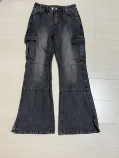 フレアデニムパンツ