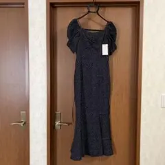 リリアンカラット　ブラックドット柄 フレアスリーブ ワンピース　サイズ①