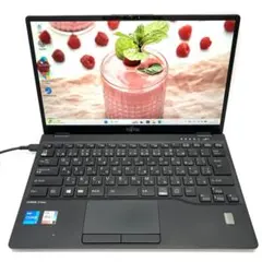 軽量719g❣️11世代i5 メモリ8G SSD256GB フルHD ノートPCのサムネイル