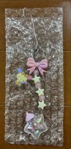 サンリオ　シークレットストラップ　星屑ベイビーボトル　ウサハナ