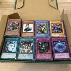 遊戯王　スーパー以上・字レア・ノーマル約800枚　まとめ売り