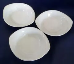 最終価格(TYOd553)白い陶器の金縁の皿3枚セット