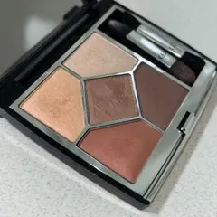 Dior サンククルールクチュール　アイシャドウ　429 トワルドゥジュイ