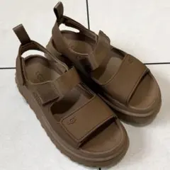 UGG GOLDENGLOW 厚底サンダル24cm