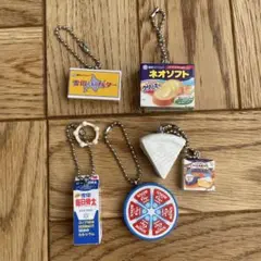 雪印　ガチャガチャ　乳製品　ブルー　５点　まとめ売り