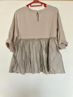 ティアードTシャツ　バックフリルTシャツのサムネイル