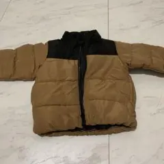 茶色と黒のダウンジャケット 80