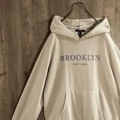 廃盤品　FOREVER21 パーカー ブルックリン　ベージュ　裏起毛　IW9