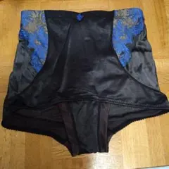 完全⭐︎新品未使用　カーヴィシャス　ショートガードル