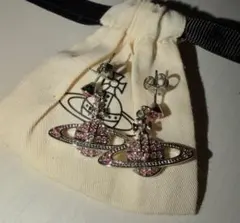 Vivienne Westwood オーブ ピアス ピンクのサムネイル