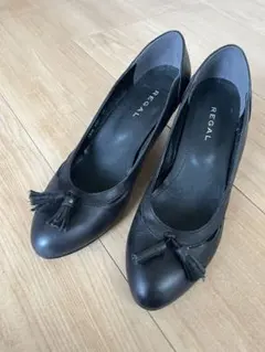REGAL パンプス 23cm 黒 タッセル レザー