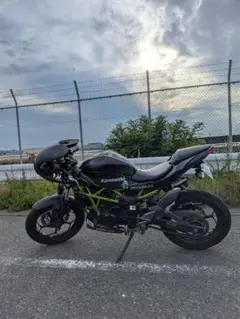 Kawasaki バイク車体 カスタム車両のサムネイル