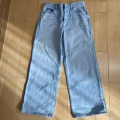 ライトブルー ストレートデニム　ユニクロ