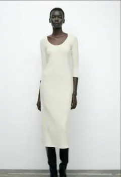 新品　　タグ付き　ZARAソフトタッチニットワンピース アイボリー　S