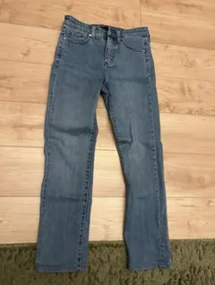 UNIQLOスキニーストレートデニム