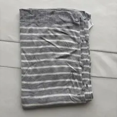 授乳ケープ グレーと白のストライプ