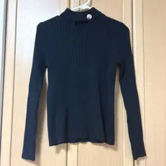 Ada. 金ボタン付き リブニットトップス ブラック