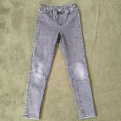 GU グレー スキニーパンツ 140cm