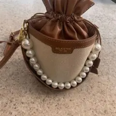 ショルダーバッグ パール装飾付き