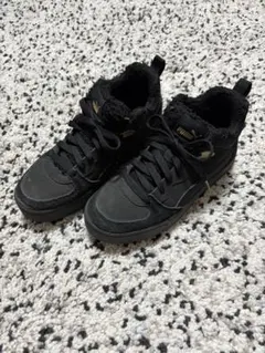 PUMA 冬用スニーカー 23cm ブラック