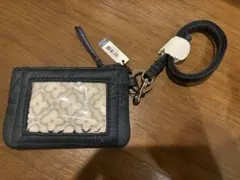 未使用　Vera Bradley デニム色キルティングストラップ付IDケース