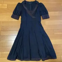 お値下げ　美品✨クラシックなワンピース　おしゃれなスリップ付きのサムネイル