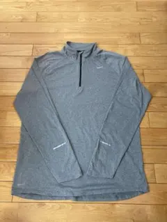 NIKE ハーフジップ　長袖シャツ　DRI-FIT