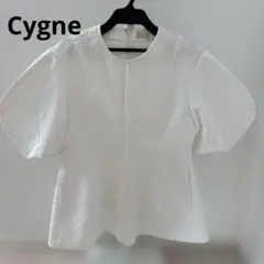 Cygne シーニュ とんがりパフmanon トップス 長袖 ホワイト XS相当 