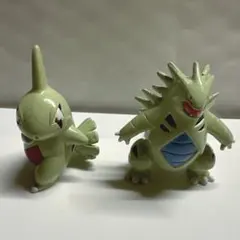 ポケモン【初期】 モンコレ　ヨーギラス　バンギラス