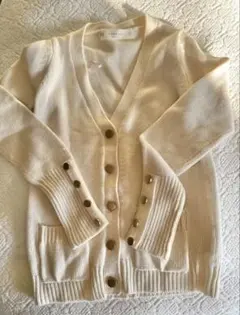 ZARA ゴールドボタン ニットカーディガン エクリュ 金ボタン　ホワイト