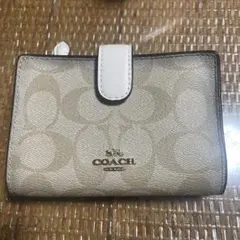 COACH ベージュと白　財布