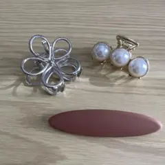 花形メタルヘアクリップとパールクリップセット