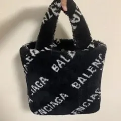 バレンシアガエブリデイ 2WAYトートバッグ　XSフェイクファー トートバッグ