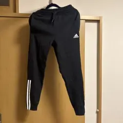 adidas 黒 ジャージパンツ Mサイズ