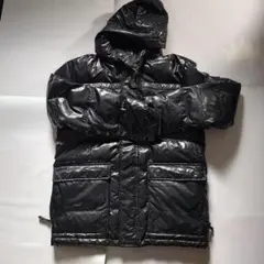 ユニクロ　　ビニール生地　　ダウン