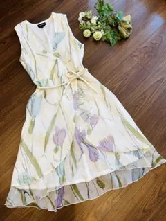 美品！Emporio Armani ノースリーブ ラップワンピース 花柄のサムネイル