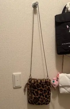 Item thumbnail for item 5df9c299-fa67-42f9-a31c-0bc7a9044a4b