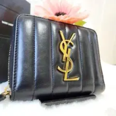 イヴサンローラン　サンローラン　カサンドラ　美品　希少色　二つ折り　YSL Yves Saint Laurent イヴサンローラン YVES SAINT LAURENT YSL