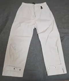 【新品未使用】MONCLER CRAIG GREEN オフホワイトパンツのサムネイル