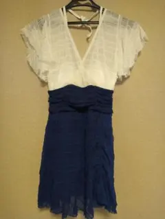 新品 ホワイト&ネイビーのワンピース水着 Mサイズ