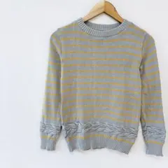 ボーダー柄クルーネックニット　長袖セーター　Sサイズ　灰色グレー系×オレンジ
