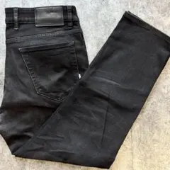 PT TORINO ブラックデニム ジーンズ レザーパッチ アンクル丈 32のサムネイル