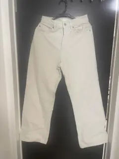 ホワイト ストレートデニムパンツ