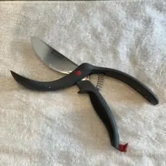 Item thumbnail for item f3162daf-cdf6-46cd-aba8-61072492dcde