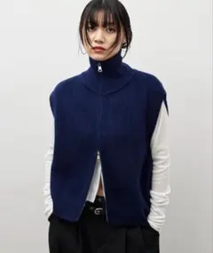 HANNE ドライバーズニットベスト【目立った傷や汚れなし】