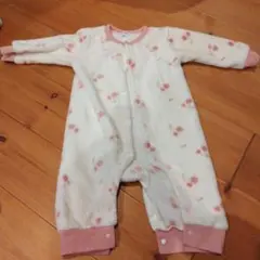 moelleux チェリー柄ロンパース 80cm