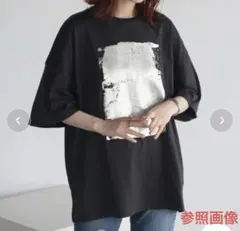 ボンジュールサガン　箔プリントビッグシルエットTシャツ　チャコールグレー