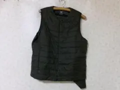 97426　ユニクロ　WARM PADDED　中綿ベスト　こげ茶　M
