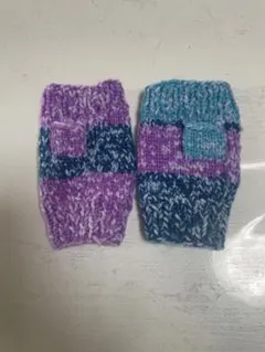 紫と青のストライプハンドウォーマー手編み（モンスターズインクのサリー）